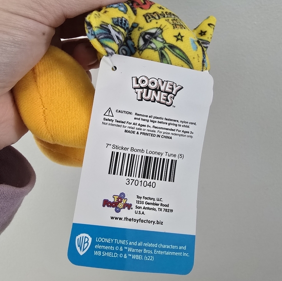 Looney Tunes Tweety Plush with Comic Print - Picture 12 of 13